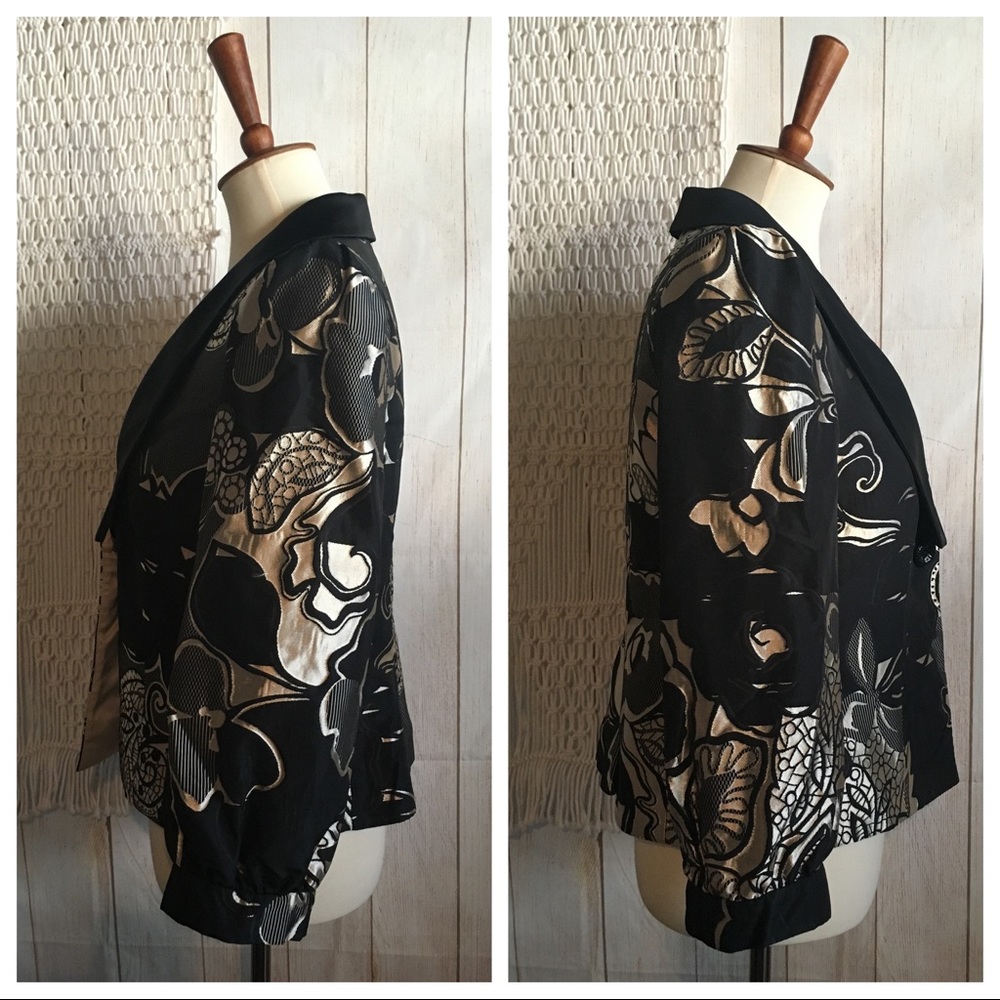 Armani Collezioni | Modern Floral Jacquard Jacket - Picture 4 of 8